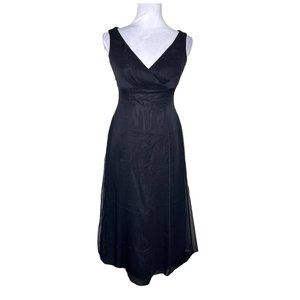 Watters & Watters Black Sleeveless V-Neck Gown Size 4